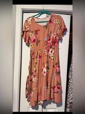 Reborn J Dusty Rose Floral Ruffle Sleeve Dress